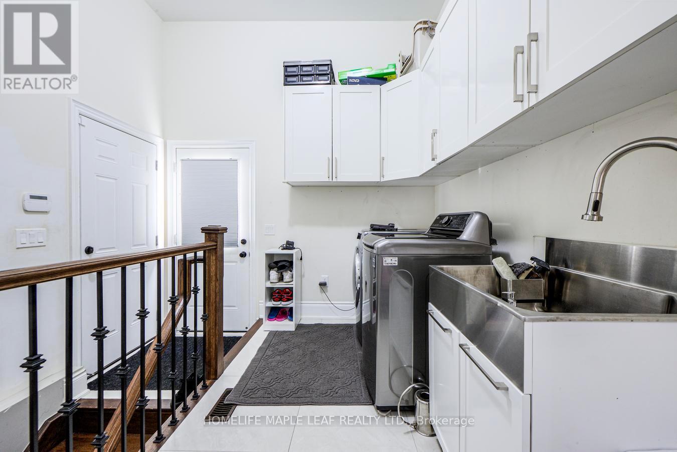 42 Foothills Crescent, Brampton, Ontario  L6P 4G9 - Photo 20 - W12595350