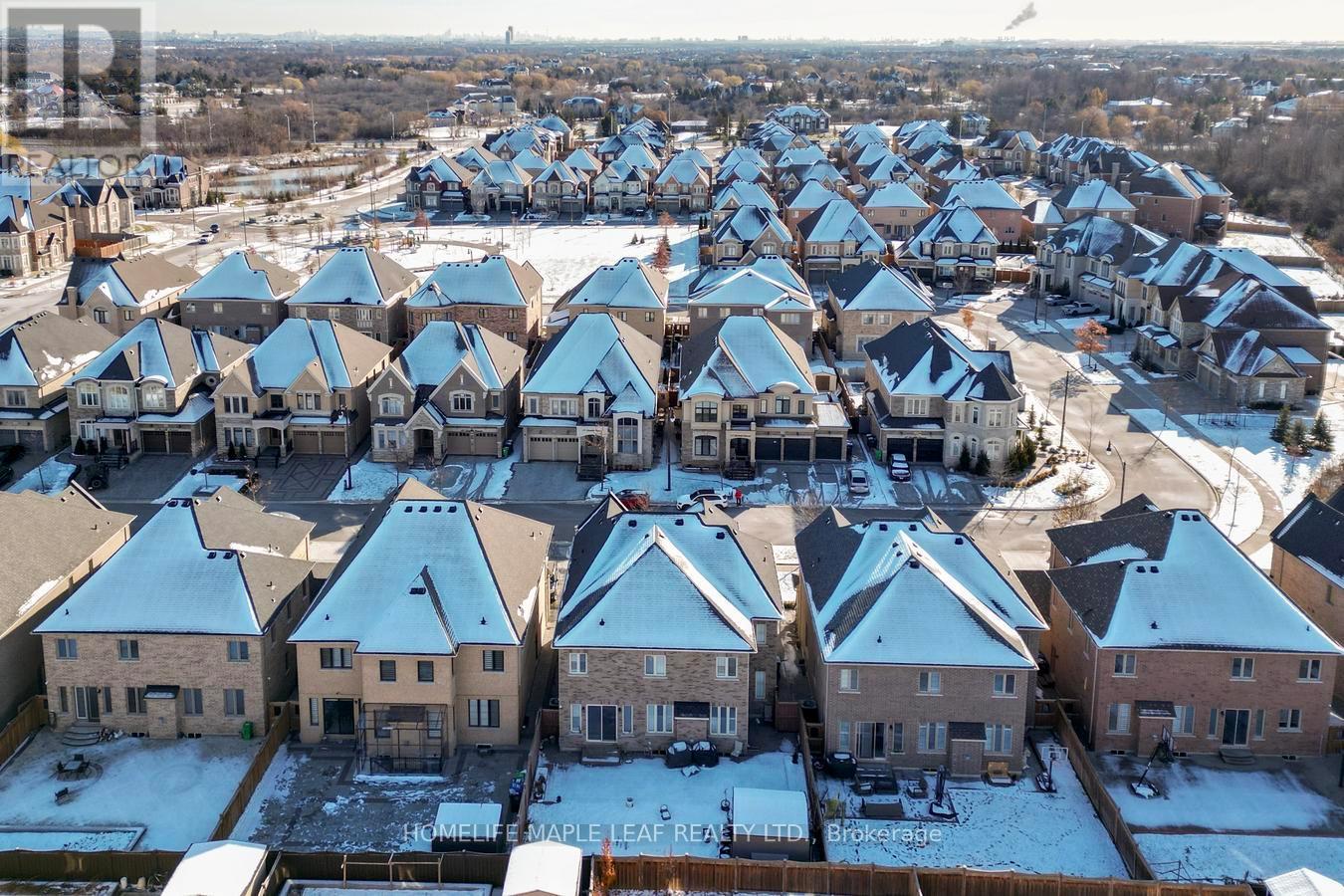 42 Foothills Crescent, Brampton, Ontario  L6P 4G9 - Photo 48 - W12595350