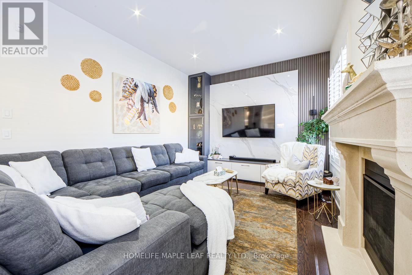 42 Foothills Crescent, Brampton, Ontario  L6P 4G9 - Photo 17 - W12595350