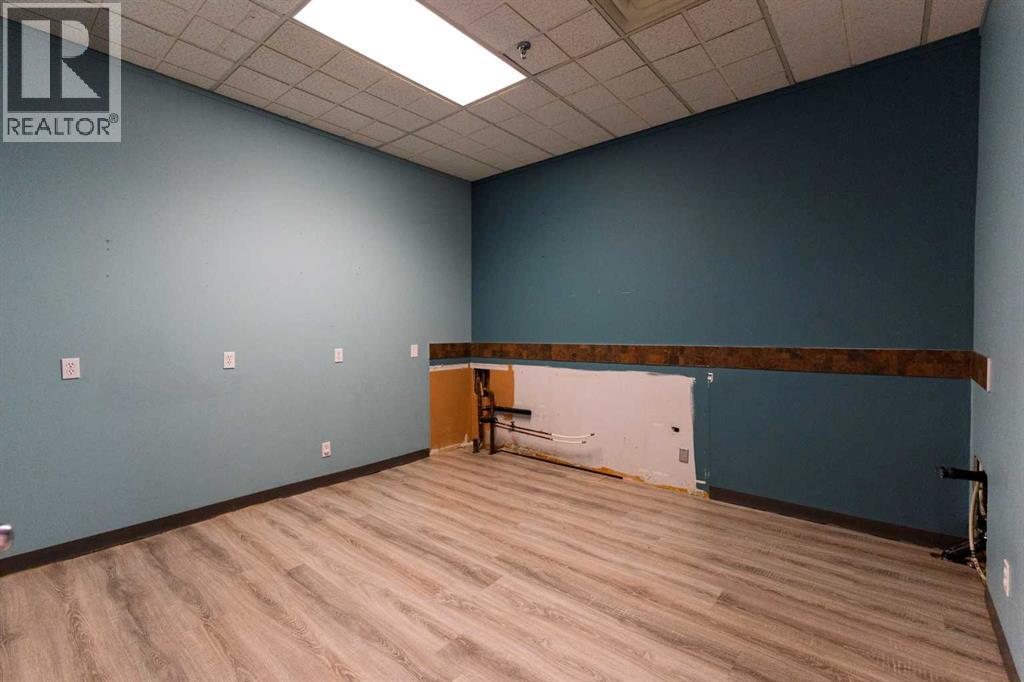 3, 4929 50 Street, Red Deer, Alberta  T4N 1X9 - Photo 8 - A2271333