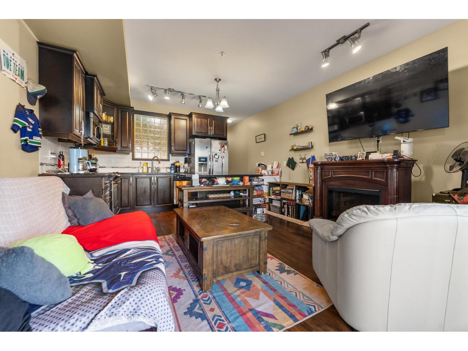 216 8328 207a Street, Langley, British Columbia  V2Y 0K5 - Photo 4 - R3070532