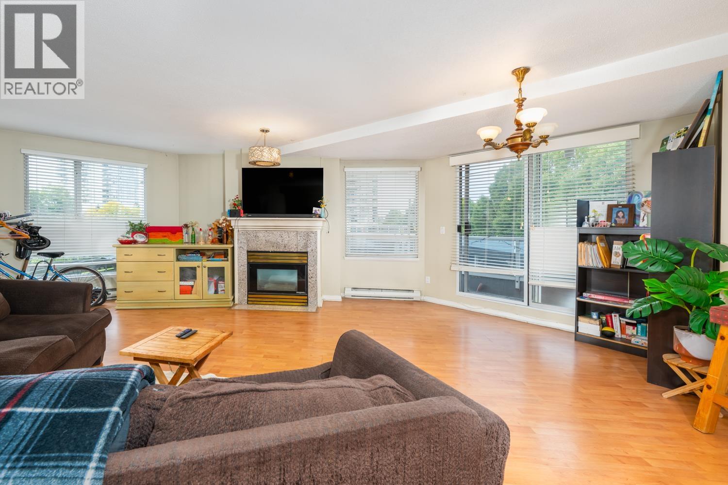 405 1185 Quayside Drive, New Westminster, British Columbia  V3M 6T8 - Photo 3 - R3071807