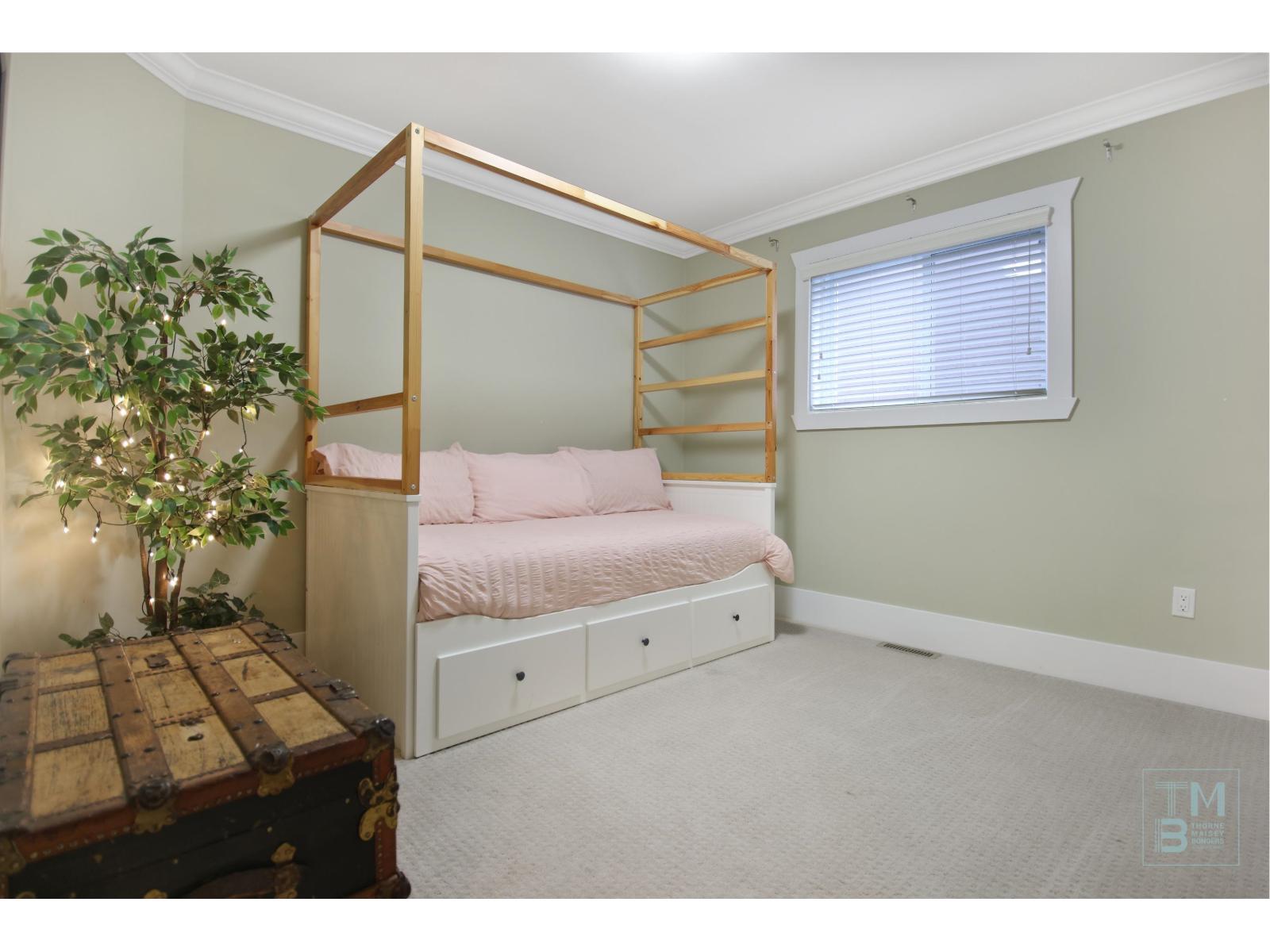 266 W 174a Street, Surrey, British Columbia  V3Z 6R9 - Photo 26 - R3071557