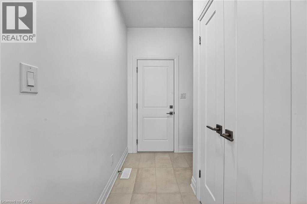 8868 Angie Drive, Niagara Falls, Ontario  L2H 3W8 - Photo 12 - 40792076