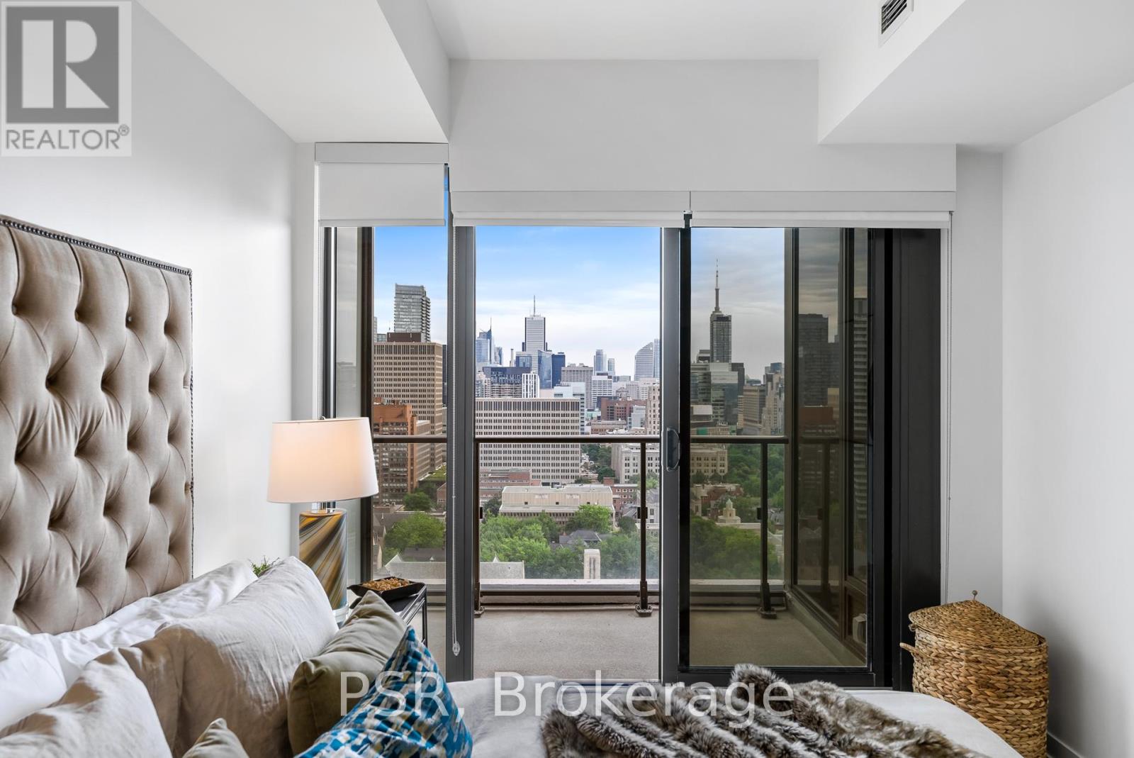 1206 - 2 St Thomas Street, Toronto, Ontario  M5S 2Z1 - Photo 9 - C12598632