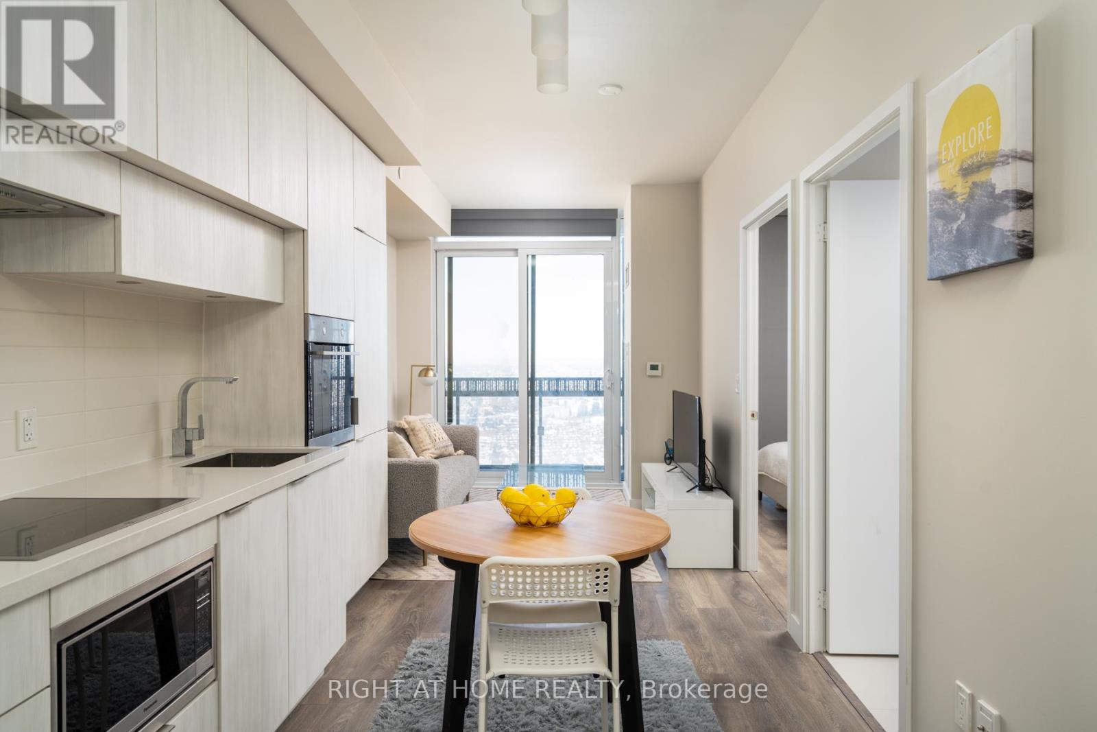 5703 - 8 Eglinton Avenue E, Toronto, Ontario  M4P 0C1 - Photo 12 - C12598700