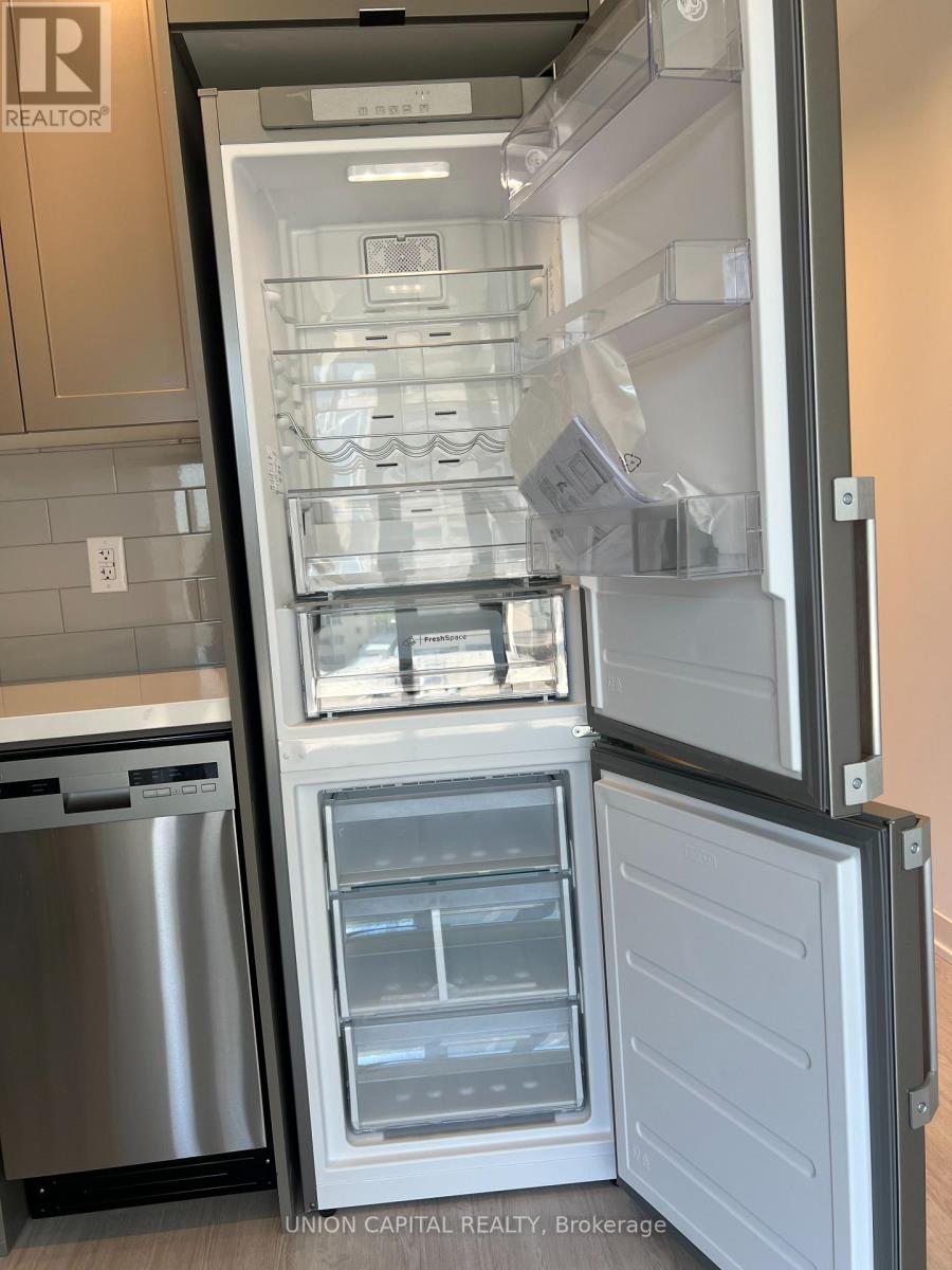 1006 - 195 Mccaul Street, Toronto, Ontario  M5T 0E5 - Photo 7 - C12598824