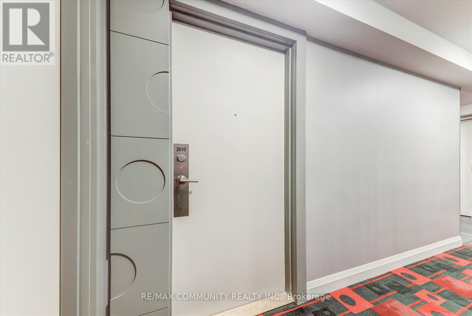 2010 - 20 Meadowglen Place, Toronto, Ontario  M1G 0A9 - Photo 8 - E12598618