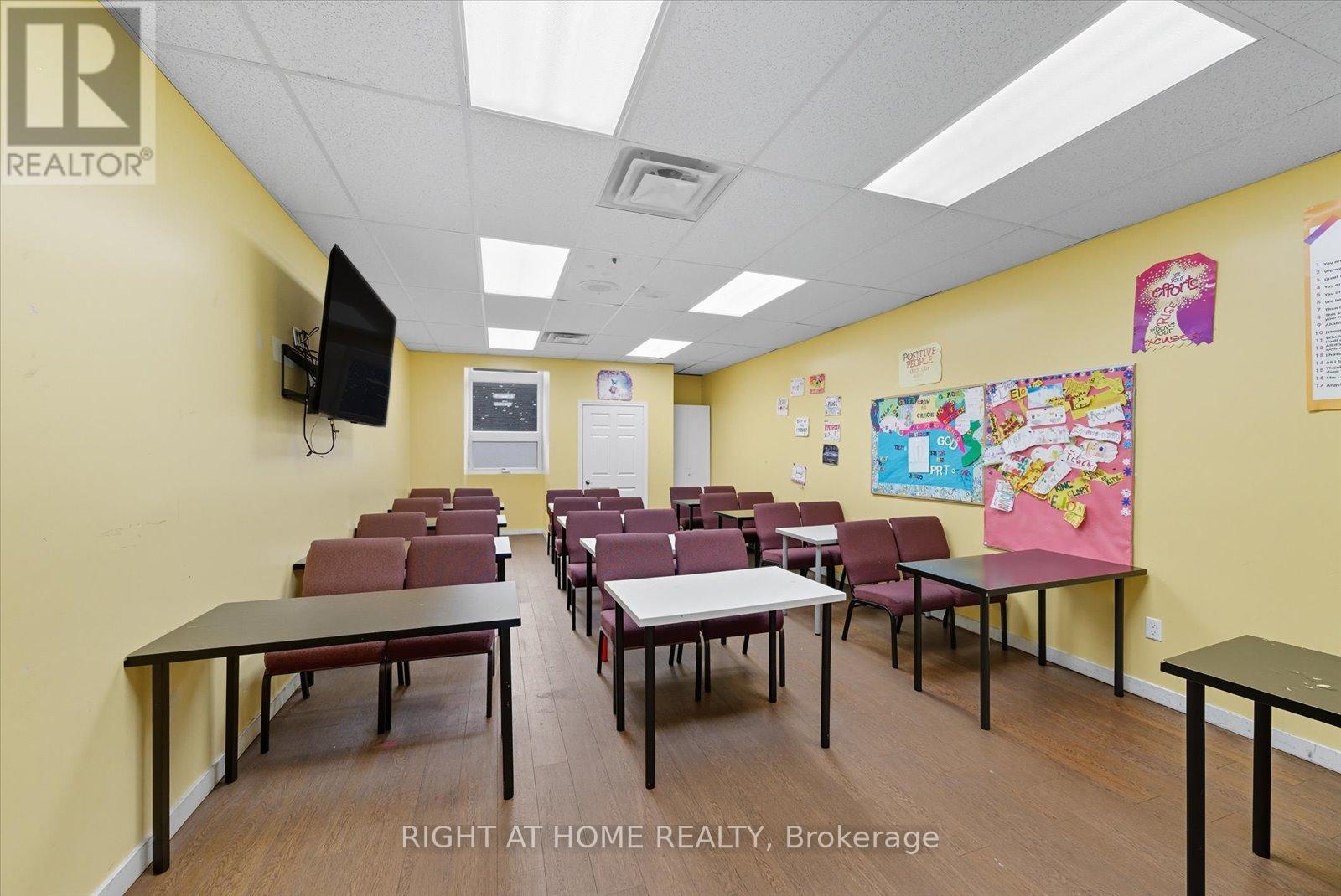 30-32 Progress Avenue, Toronto, Ontario  M1P 2Y4 - Photo 17 - E12598780