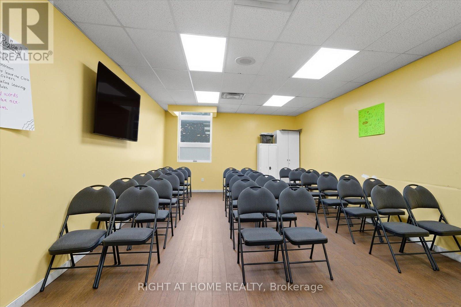 30-32 Progress Avenue, Toronto, Ontario  M1P 2Y4 - Photo 21 - E12598780