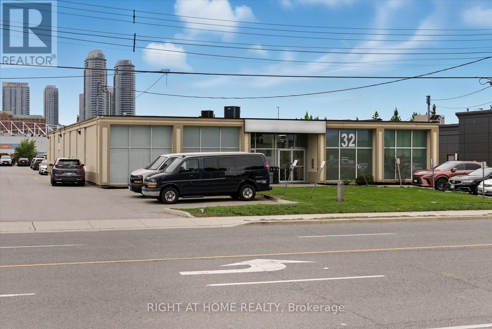 30-32 Progress Avenue, Toronto, Ontario  M1P 2Y4 - Photo 3 - E12598780