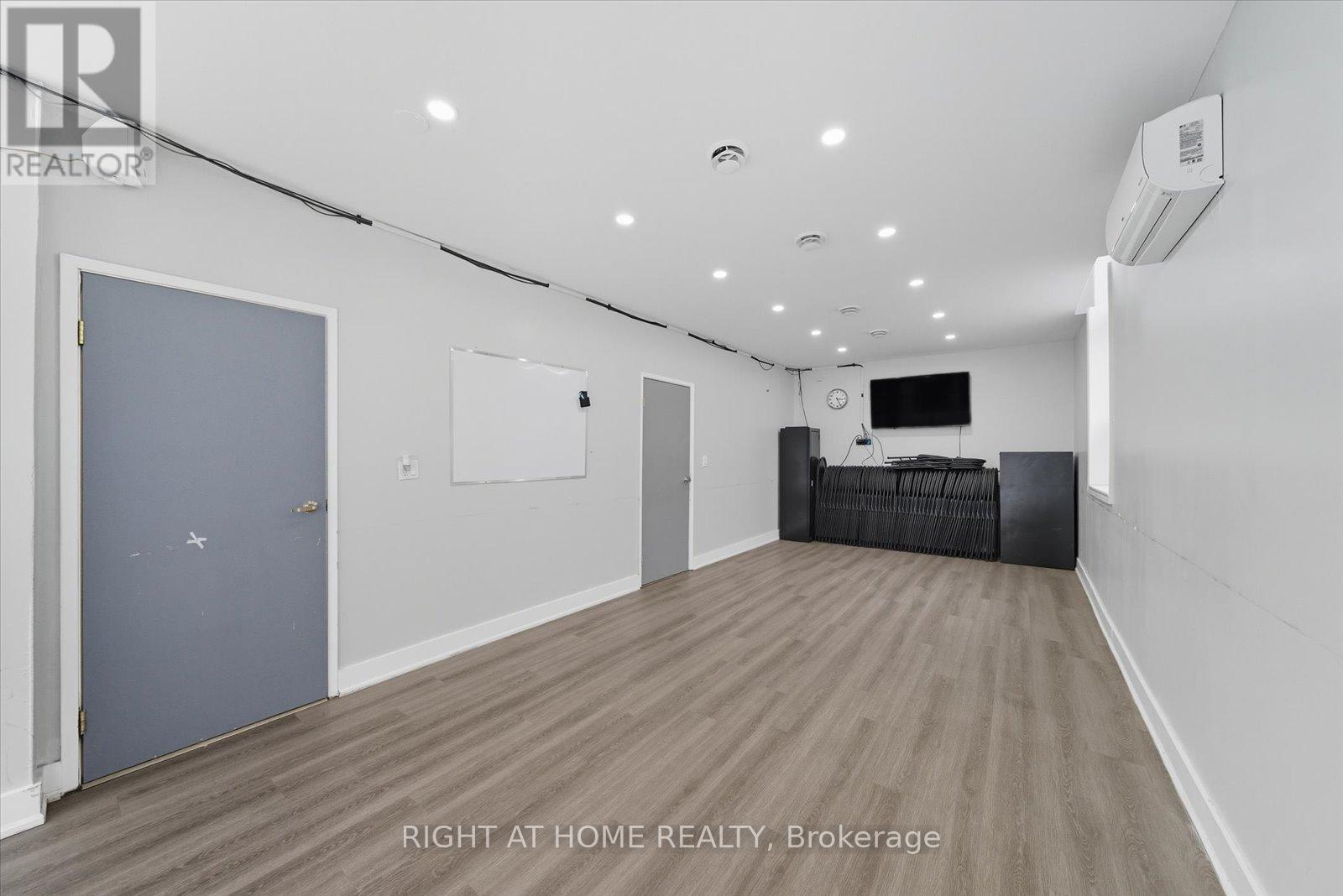 30-32 Progress Avenue, Toronto, Ontario  M1P 2Y4 - Photo 41 - E12598780