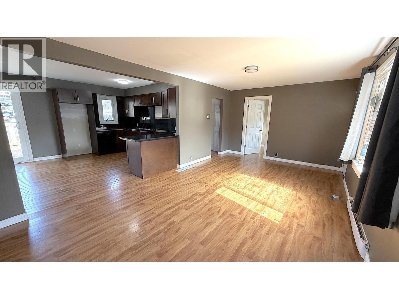 1333 E 8th Avenue, Prince Rupert, British Columbia  V8J 2N8 - Photo 3 - R3071436