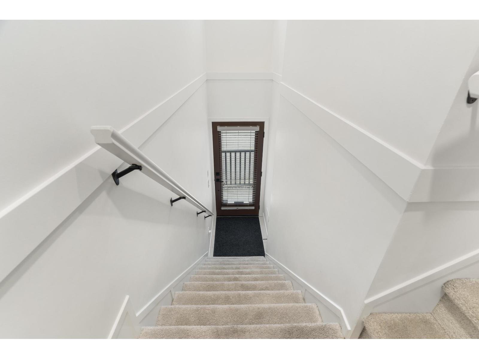 24 20150 81 Avenue, Langley, British Columbia  V2Y 3L8 - Photo 2 - R3071433