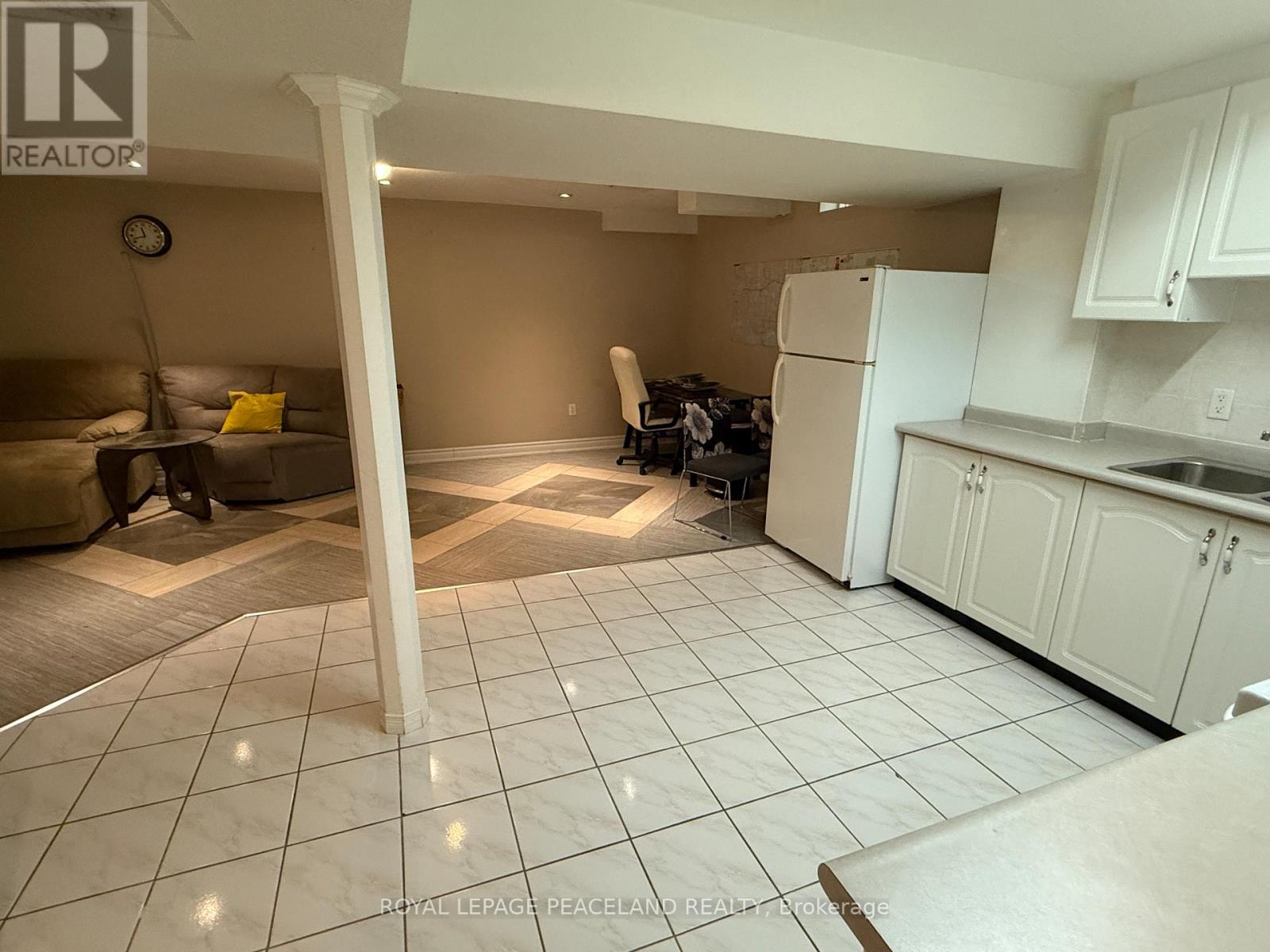 110 Annina Crescent, Markham, Ontario  L3R 4S5 - Photo 2 - N12598650