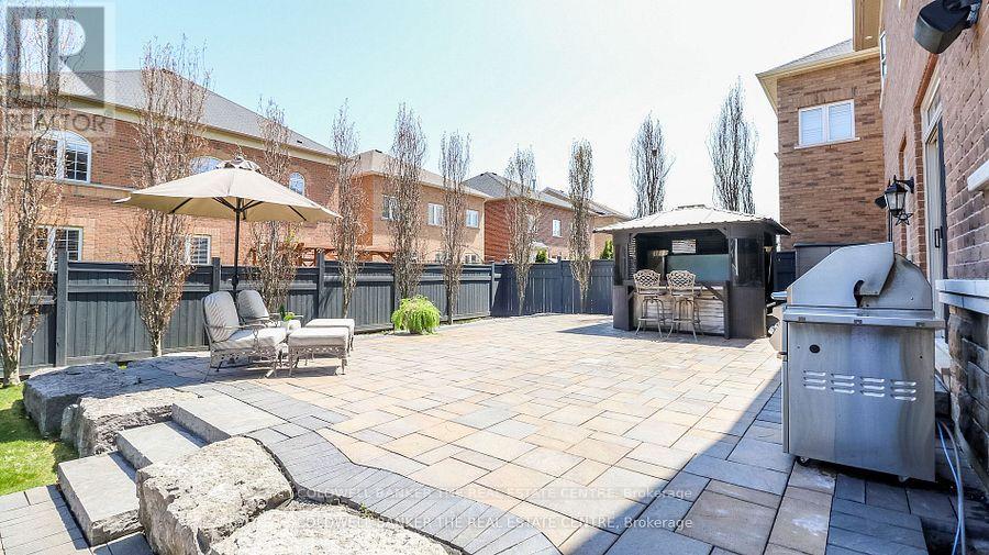 59 Leith Drive, Bradford West Gwillimbury, Ontario  L3Z 0V6 - Photo 17 - N12598690