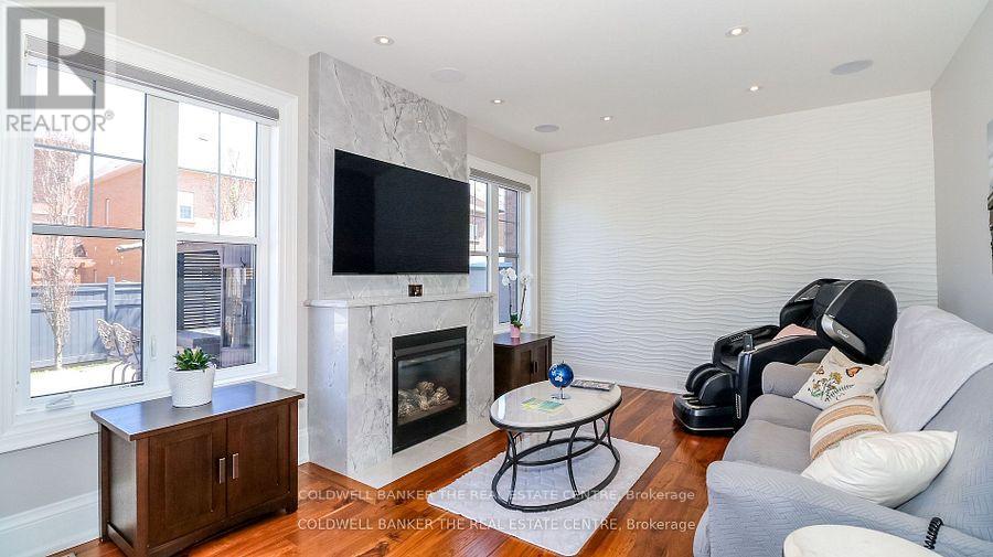 59 Leith Drive, Bradford West Gwillimbury, Ontario  L3Z 0V6 - Photo 6 - N12598690