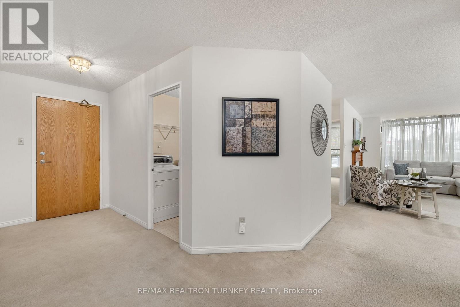 114 - 14924 Yonge Street, Aurora, Ontario  L4G 6H7 - Photo 11 - N12598730