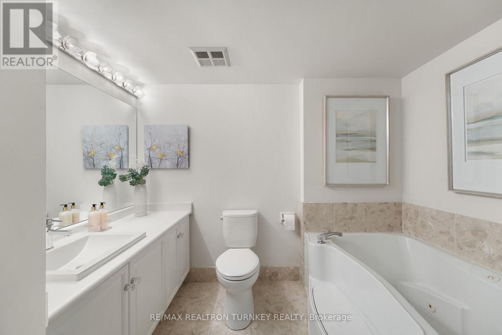 114 - 14924 Yonge Street, Aurora, Ontario  L4G 6H7 - Photo 18 - N12598730