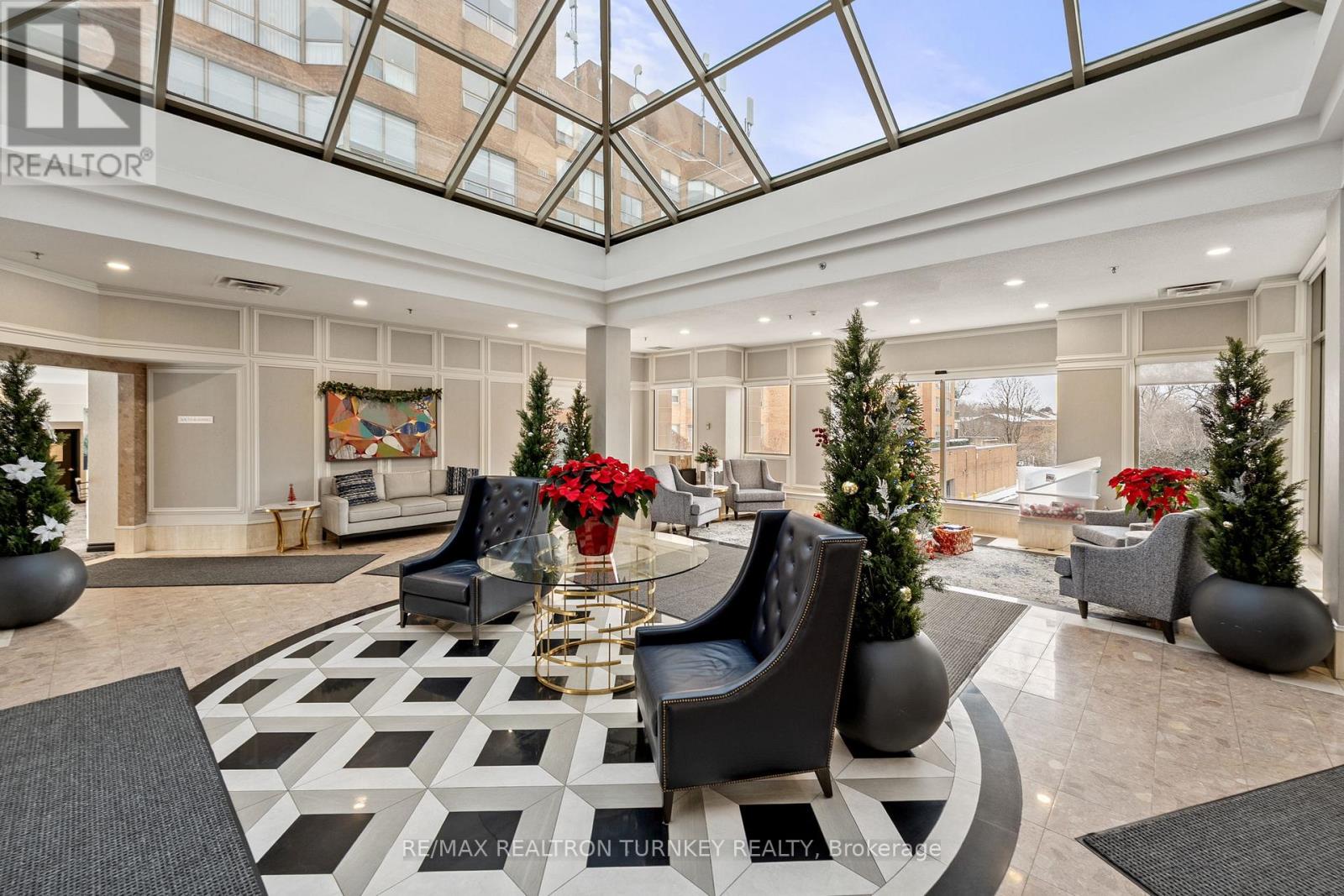 114 - 14924 Yonge Street, Aurora, Ontario  L4G 6H7 - Photo 28 - N12598730