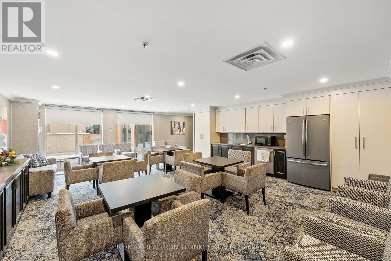 114 - 14924 Yonge Street, Aurora, Ontario  L4G 6H7 - Photo 32 - N12598730