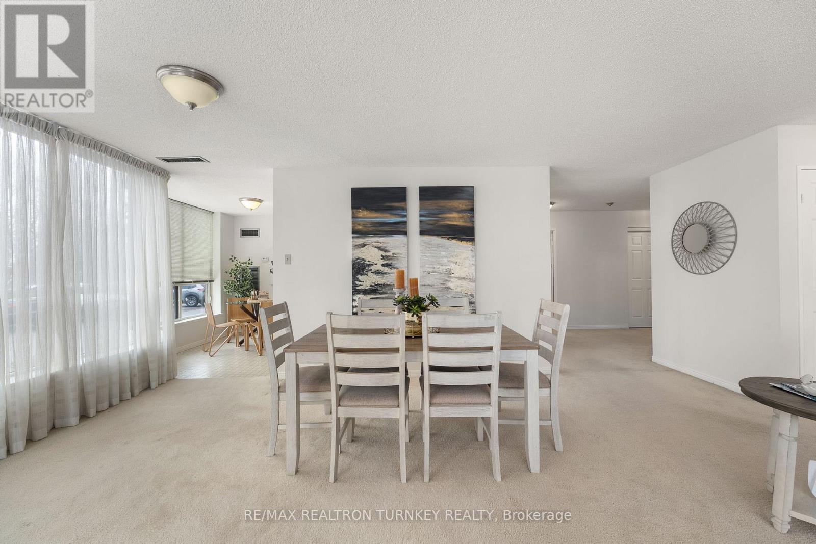 114 - 14924 Yonge Street, Aurora, Ontario  L4G 6H7 - Photo 6 - N12598730