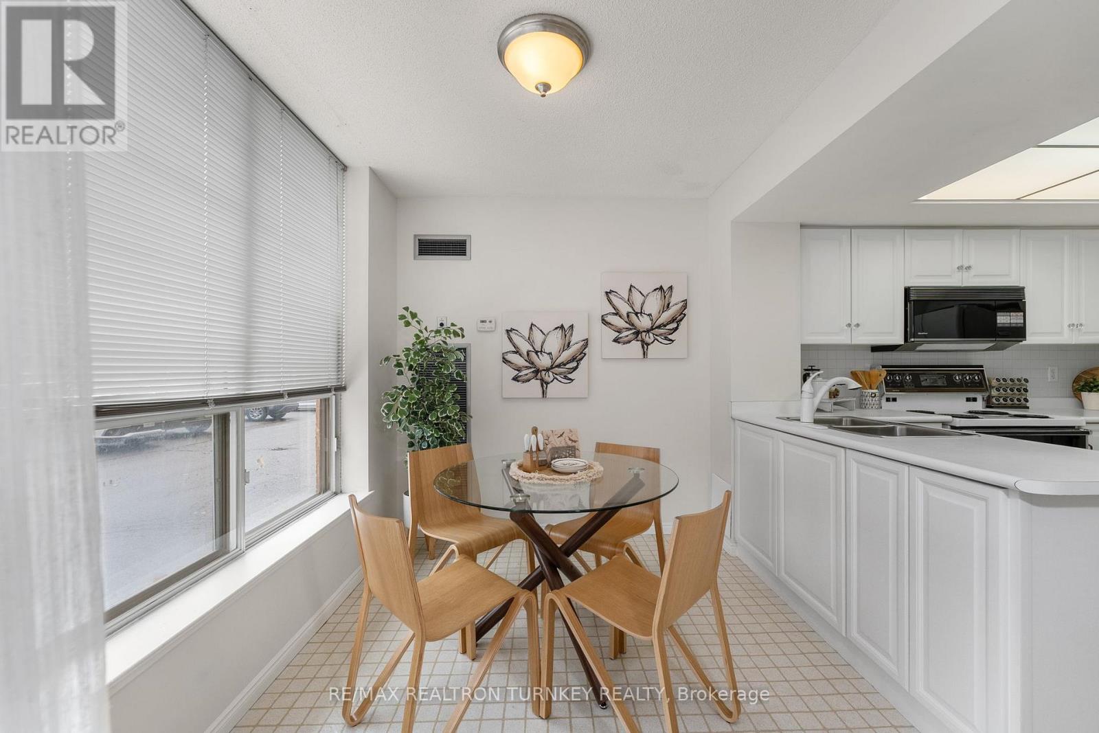 114 - 14924 Yonge Street, Aurora, Ontario  L4G 6H7 - Photo 8 - N12598730