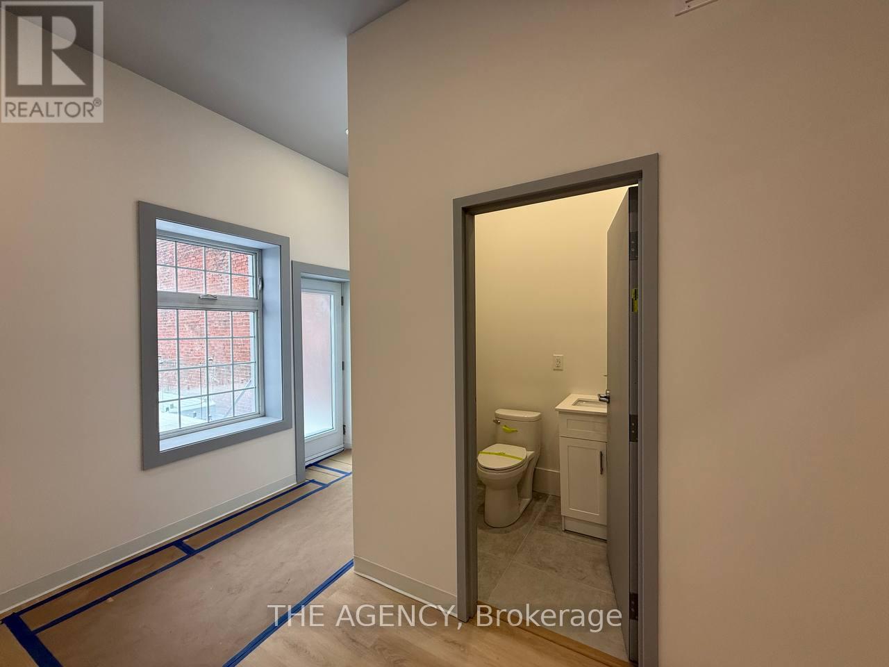 Main - 221 Main Street S, Newmarket, Ontario  L3Y 3Y9 - Photo 11 - N12598768