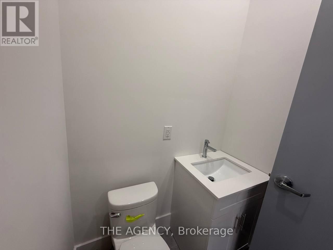 Main - 221 Main Street S, Newmarket, Ontario  L3Y 3Y9 - Photo 12 - N12598768