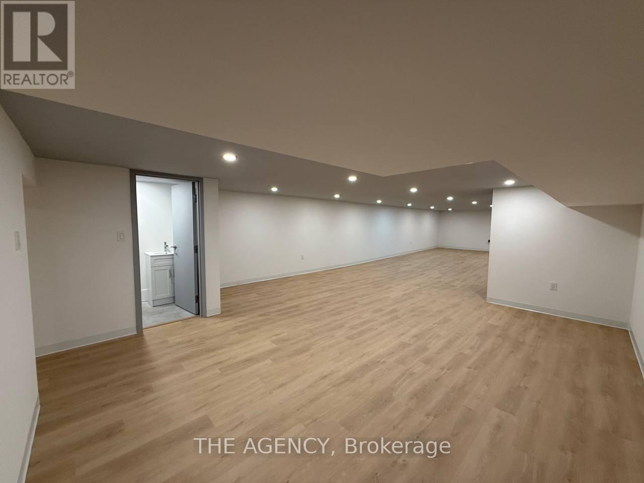 Main - 221 Main Street S, Newmarket, Ontario  L3Y 3Y9 - Photo 32 - N12598768