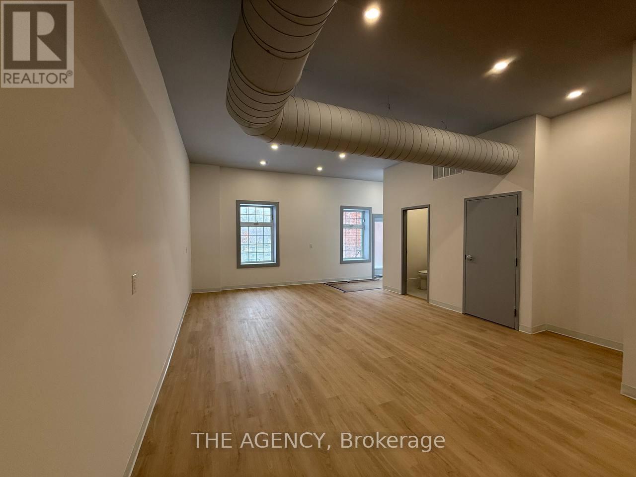 Main - 221 Main Street S, Newmarket, Ontario  L3Y 3Y9 - Photo 9 - N12598768