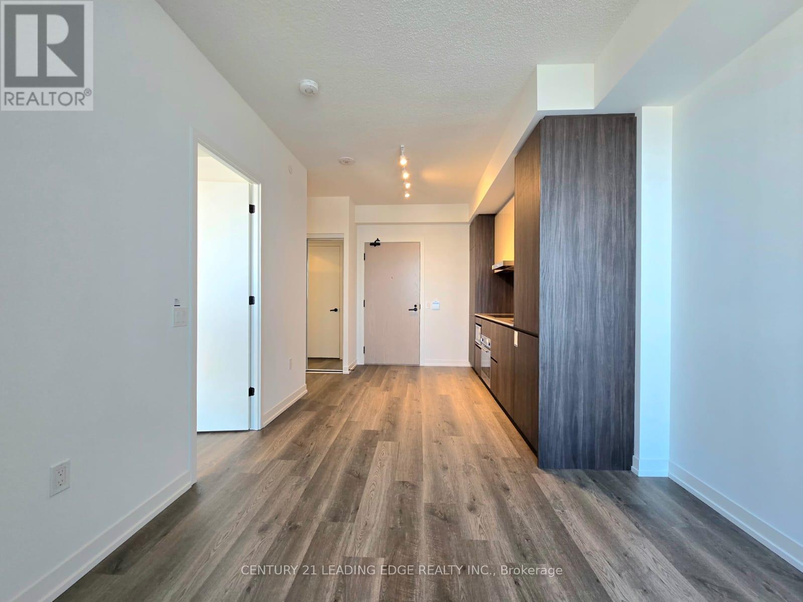 3305 - 8 Interchange Way, Vaughan, Ontario  L4K 5Z7 - Photo 10 - N12598772