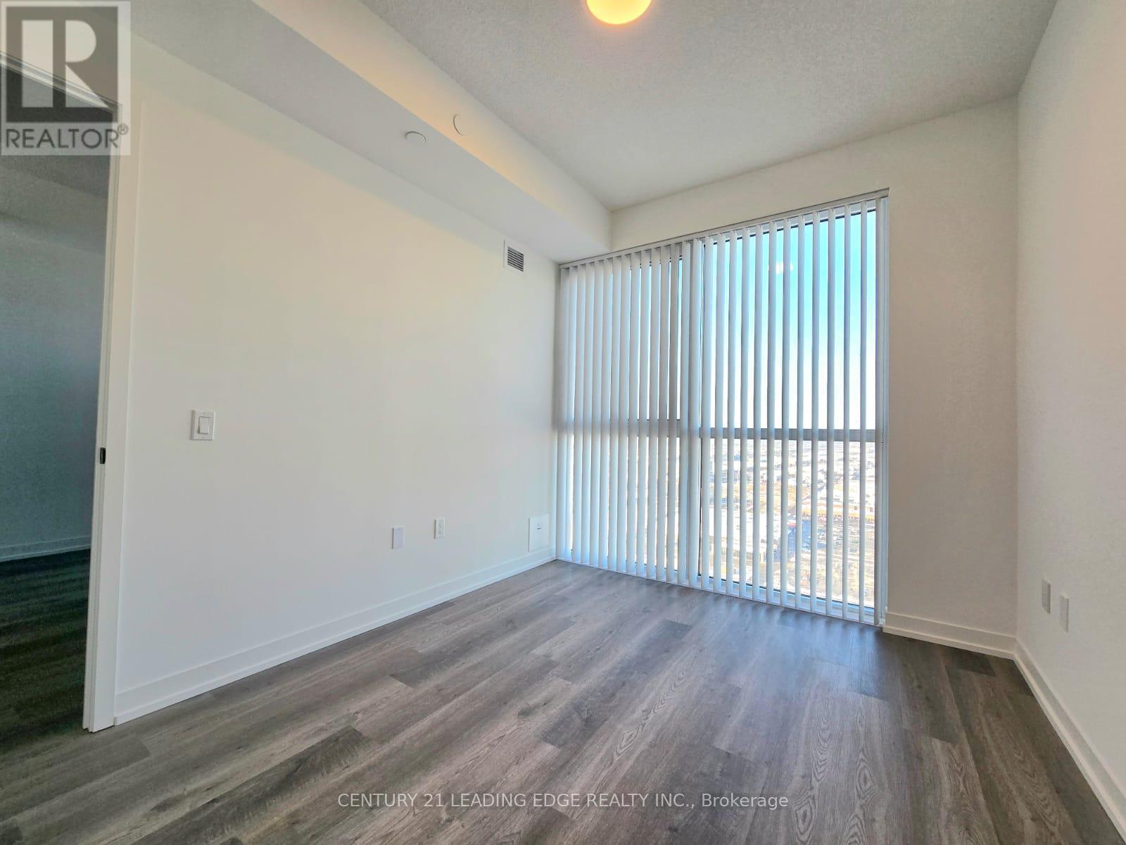 3305 - 8 Interchange Way, Vaughan, Ontario  L4K 5Z7 - Photo 11 - N12598772
