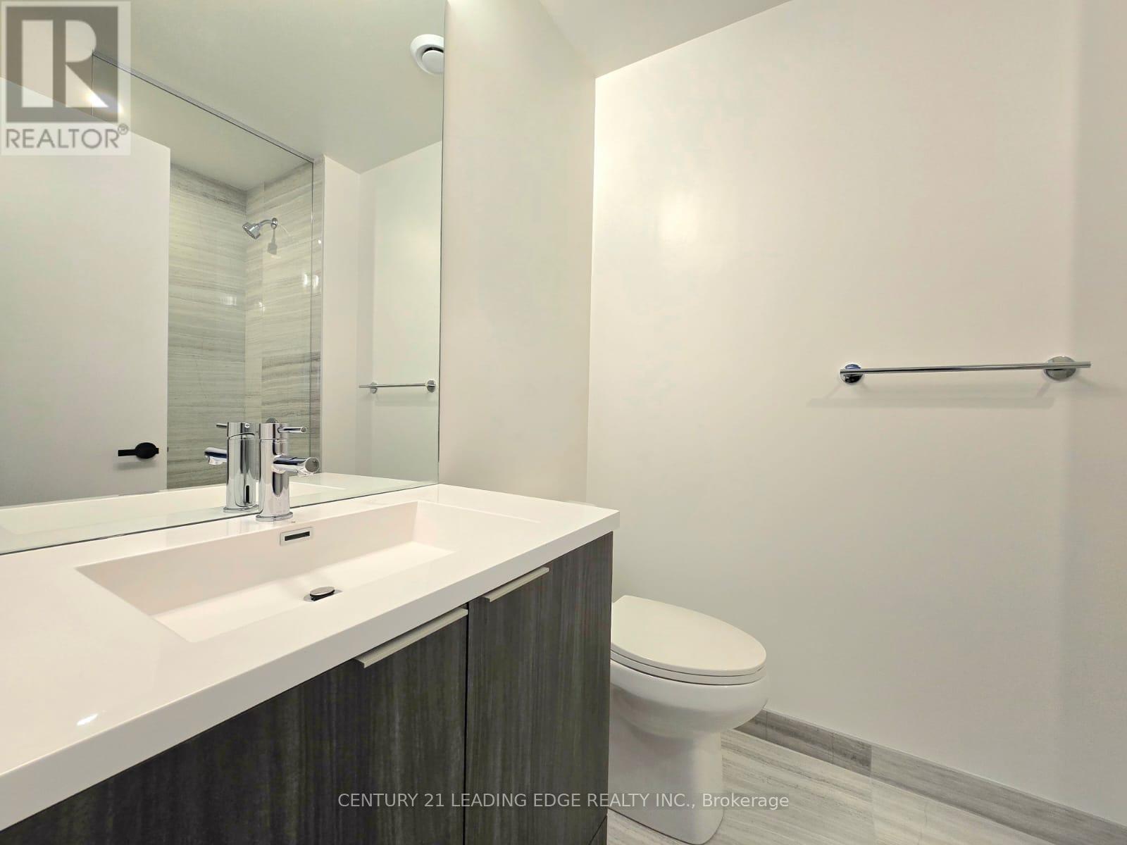 3305 - 8 Interchange Way, Vaughan, Ontario  L4K 5Z7 - Photo 16 - N12598772