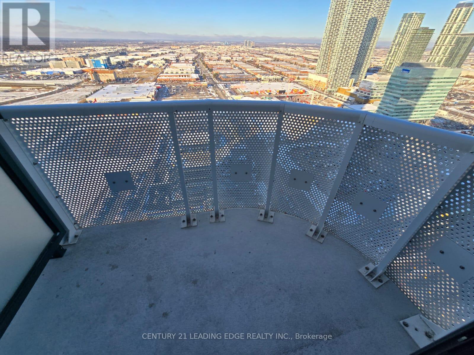 3305 - 8 Interchange Way, Vaughan, Ontario  L4K 5Z7 - Photo 9 - N12598772