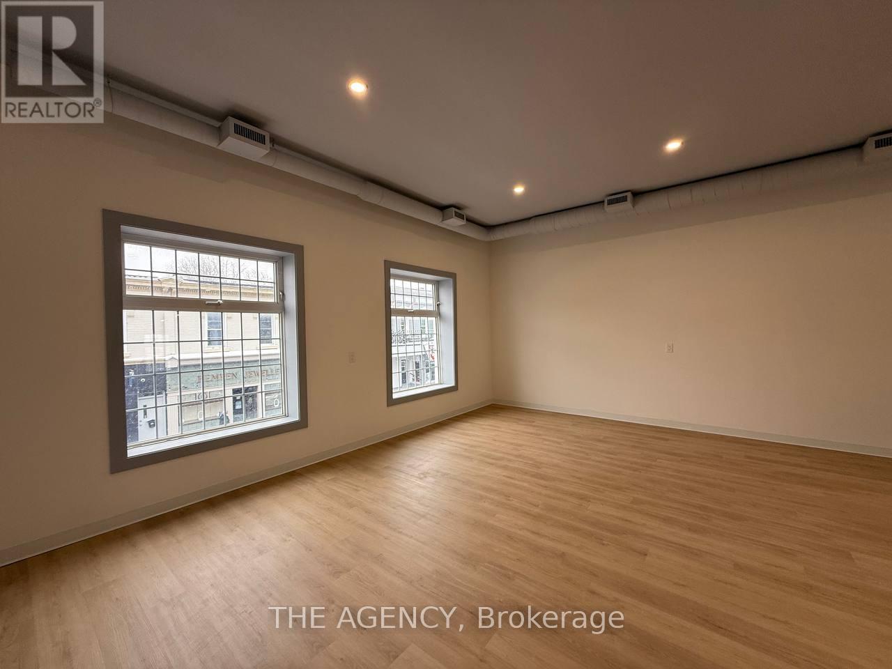 2nd - 221 Main Street S, Newmarket, Ontario  L3Y 3Y9 - Photo 11 - N12598786