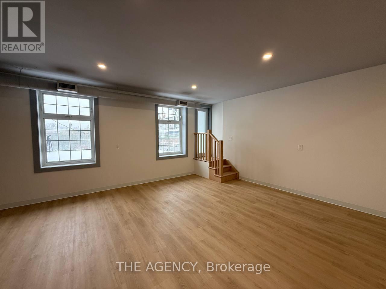 2nd - 221 Main Street S, Newmarket, Ontario  L3Y 3Y9 - Photo 13 - N12598786