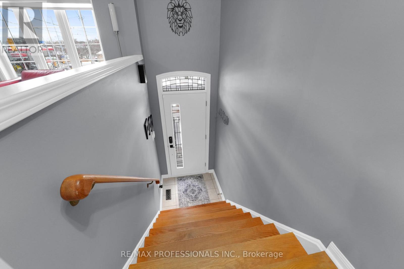 6 Lilac Avenue, Toronto, Ontario  M9M 1G3 - Photo 9 - W12598288