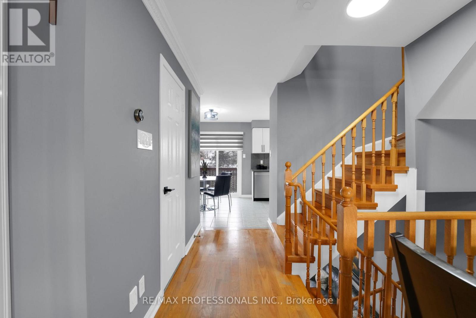 6 Lilac Avenue, Toronto, Ontario  M9M 1G3 - Photo 17 - W12598288