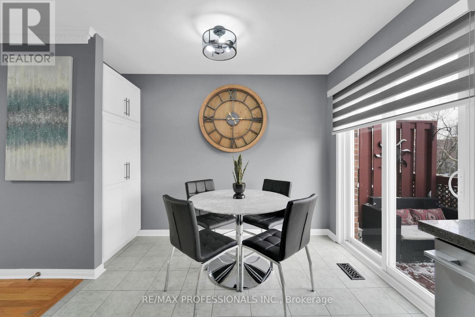 6 Lilac Avenue, Toronto, Ontario  M9M 1G3 - Photo 21 - W12598288