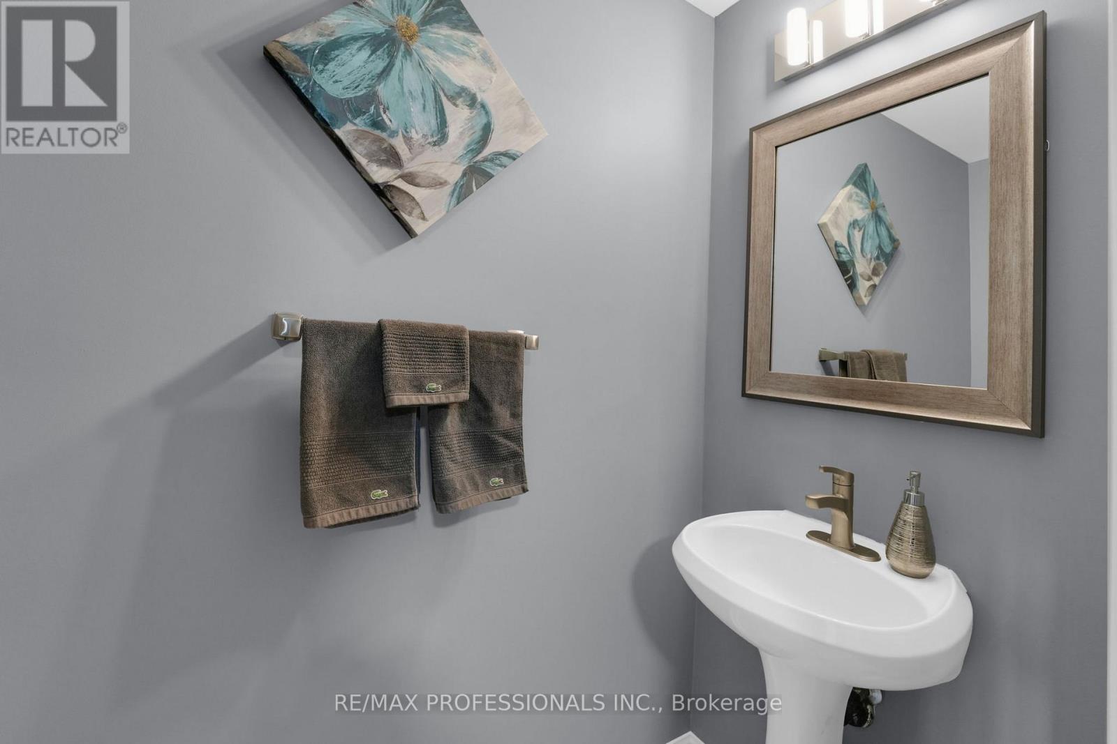 6 Lilac Avenue, Toronto, Ontario  M9M 1G3 - Photo 18 - W12598288