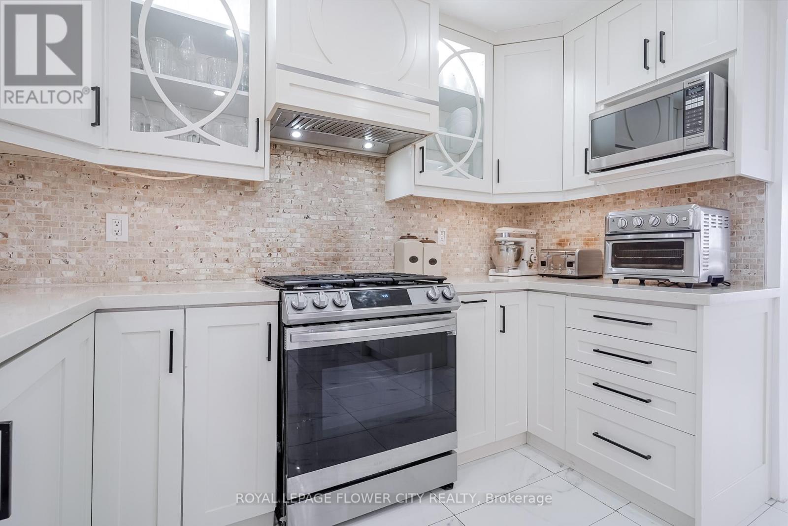 14073 Centreville Creek Road, Caledon, Ontario  L7C 3C1 - Photo 17 - W12598438