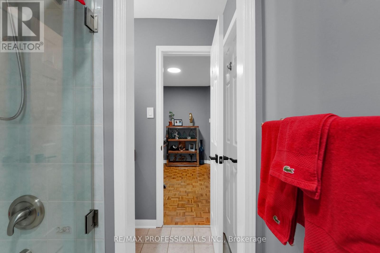 6 Lilac Avenue, Toronto, Ontario  M9M 1G3 - Photo 37 - W12598288