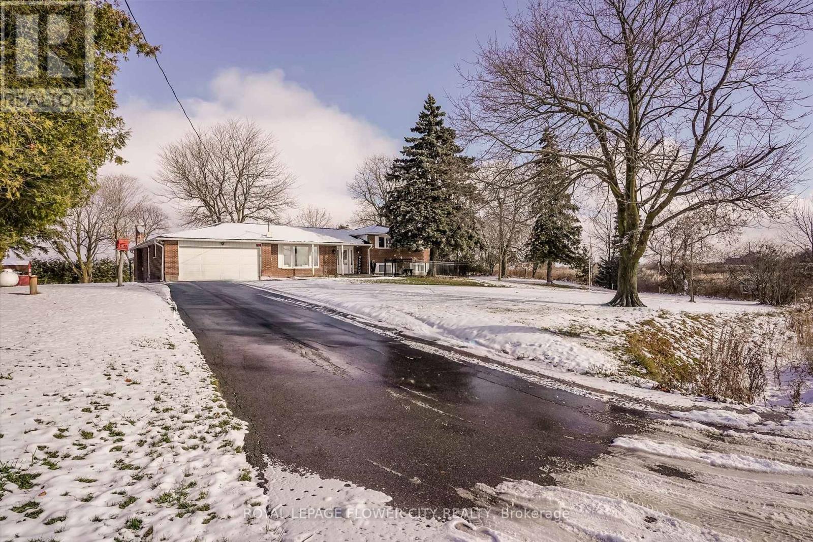 14073 Centreville Creek Road, Caledon, Ontario  L7C 3C1 - Photo 2 - W12598438