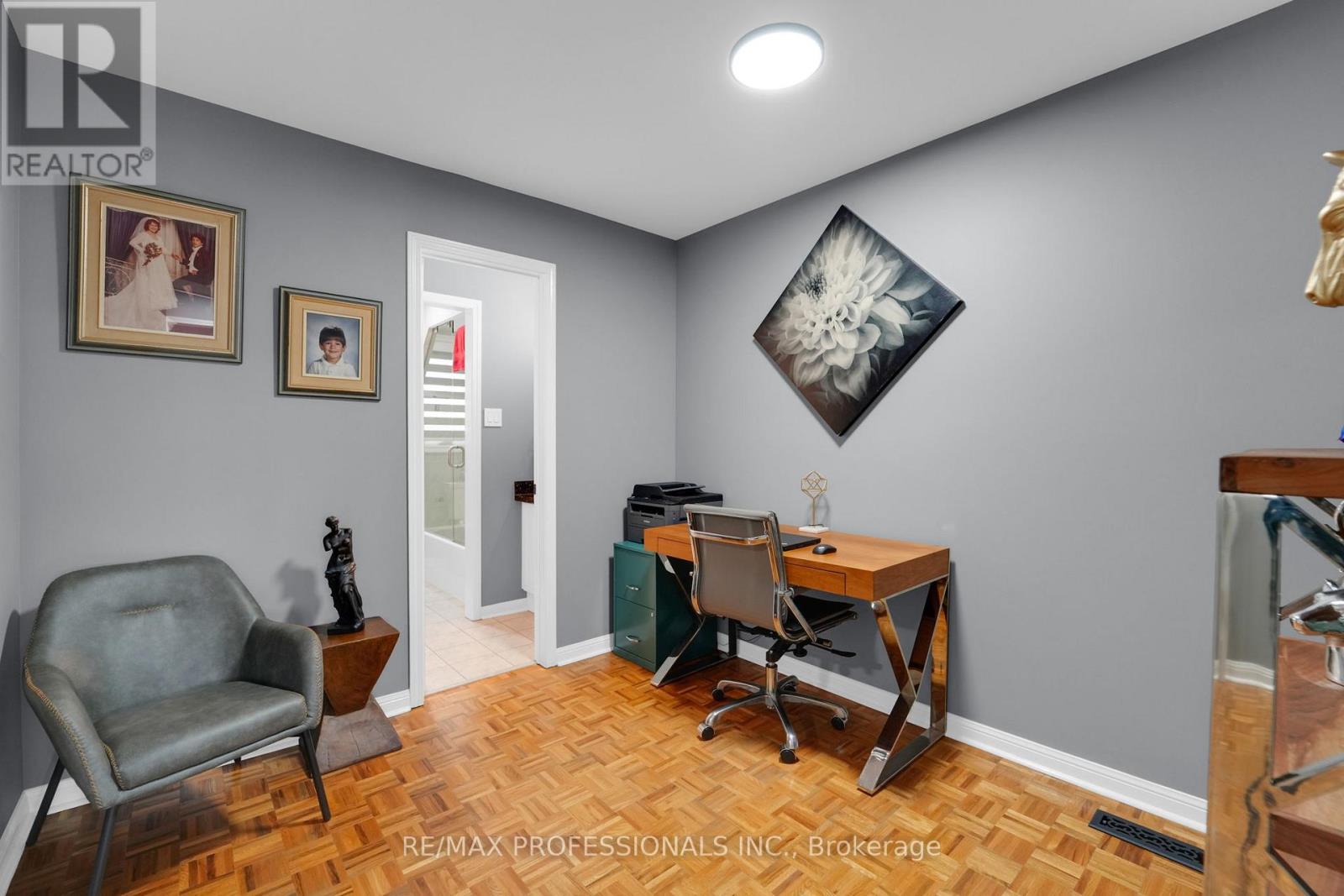 6 Lilac Avenue, Toronto, Ontario  M9M 1G3 - Photo 38 - W12598288