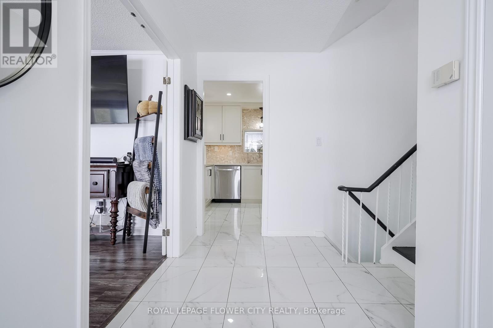 14073 Centreville Creek Road, Caledon, Ontario  L7C 3C1 - Photo 5 - W12598438