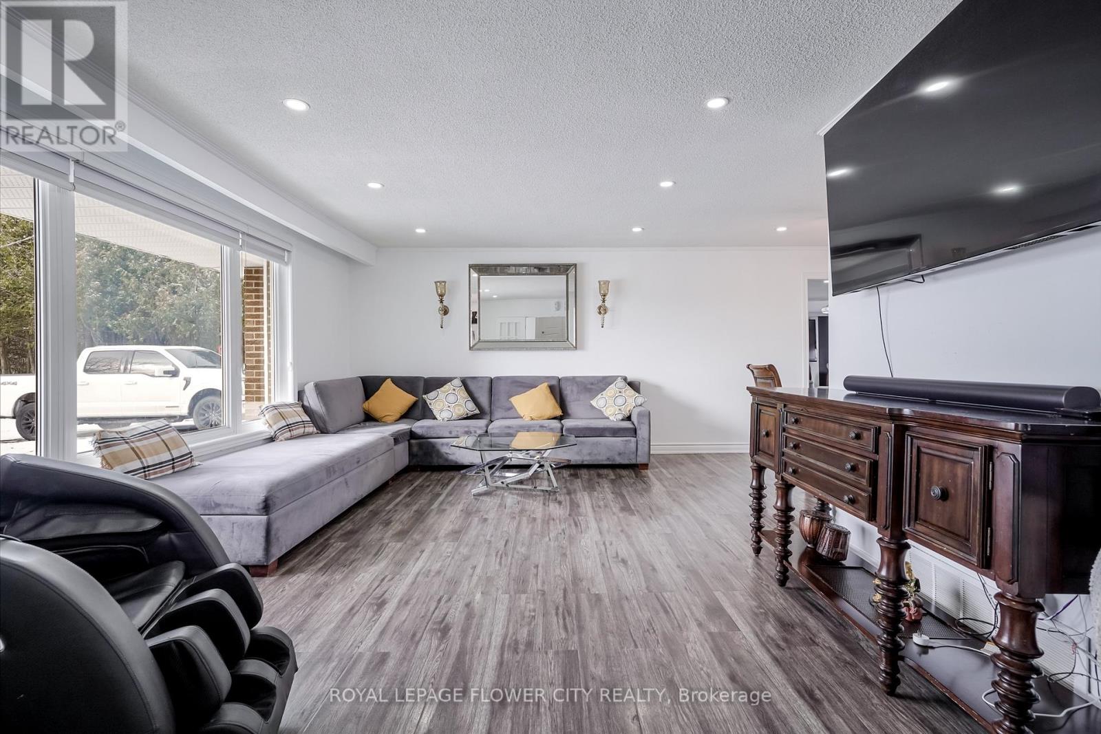 14073 Centreville Creek Road, Caledon, Ontario  L7C 3C1 - Photo 6 - W12598438