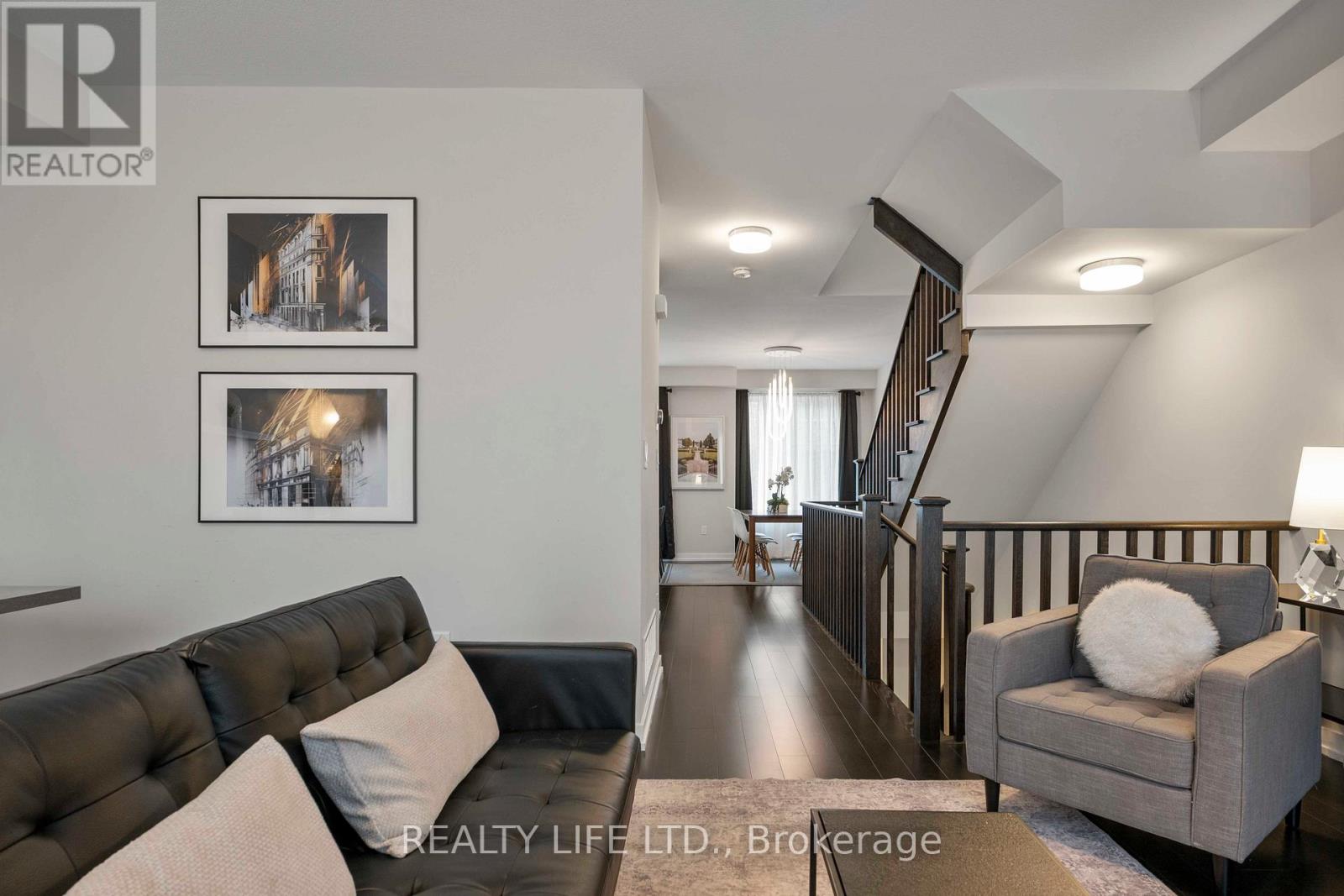 28 Folcroft Street, Brampton, Ontario  L6Y 6L3 - Photo 11 - W12598646