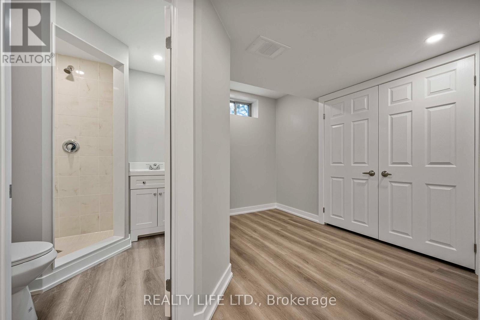 28 Folcroft Street, Brampton, Ontario  L6Y 6L3 - Photo 42 - W12598646