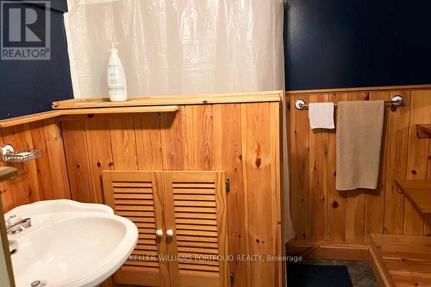 97 Livingstone Avenue, Toronto, Ontario  M6E 2L7 - Photo 10 - W12598660